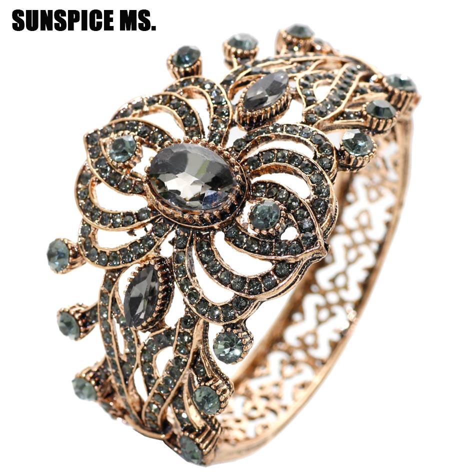 Ethnic Fashion Brand - Gelang Bohemia Vintage etnik manset warna