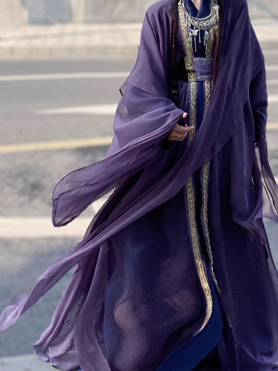 Kostum pertunjukan gaya etnik  - Ethnic Clothing & Online Fashion Store Khaadi Us ulasan dan harga