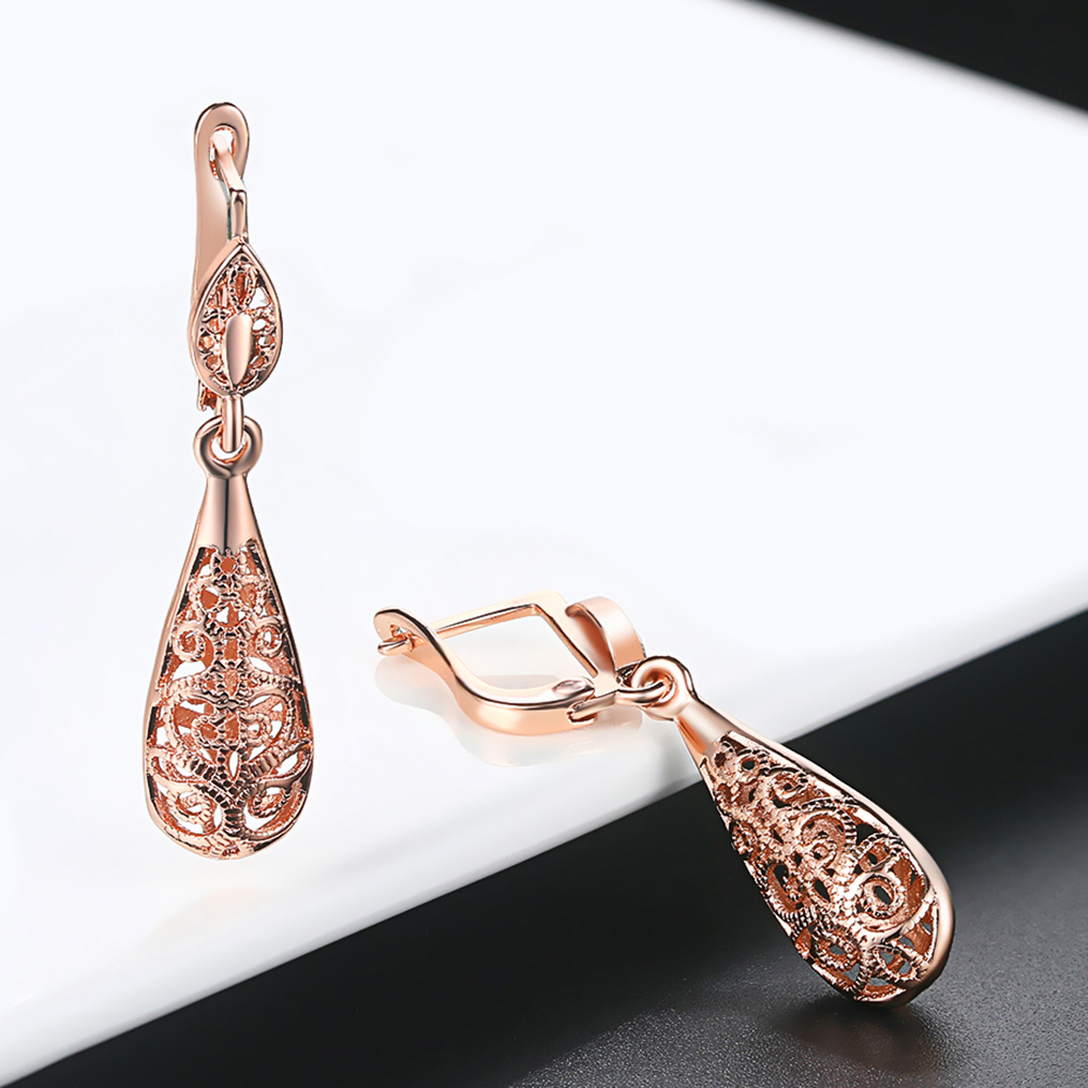 Gaya Etnik Anting-Anting Tetes - Ethnic Fashion Brand ulasan dan harga